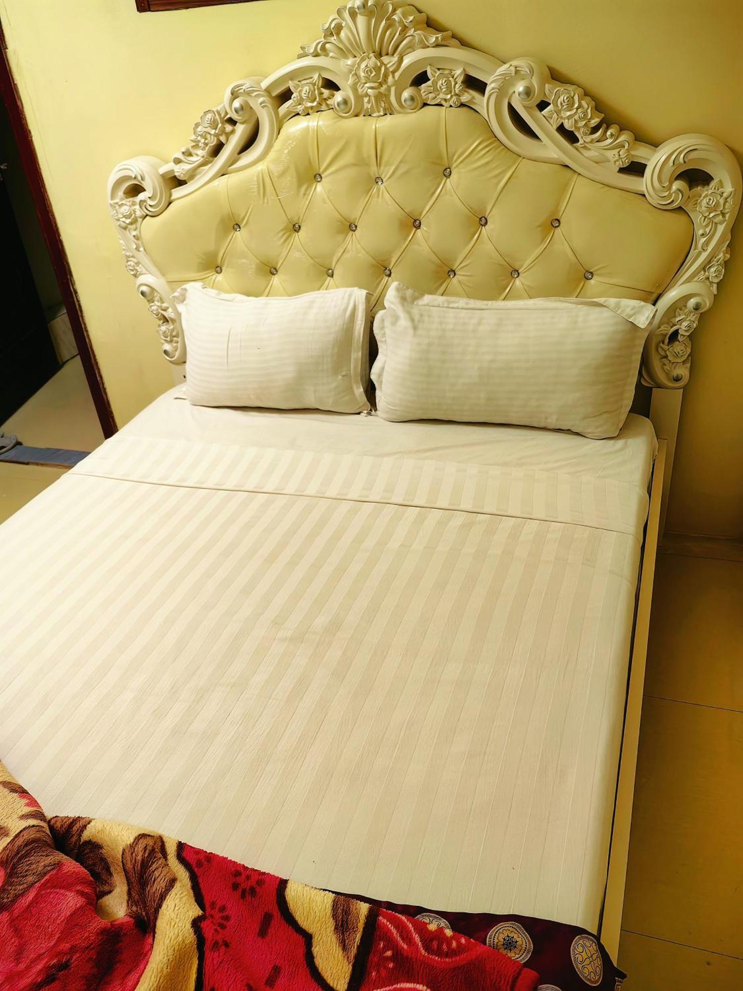 Hongyuanprimierhotel Акра Екстериор снимка