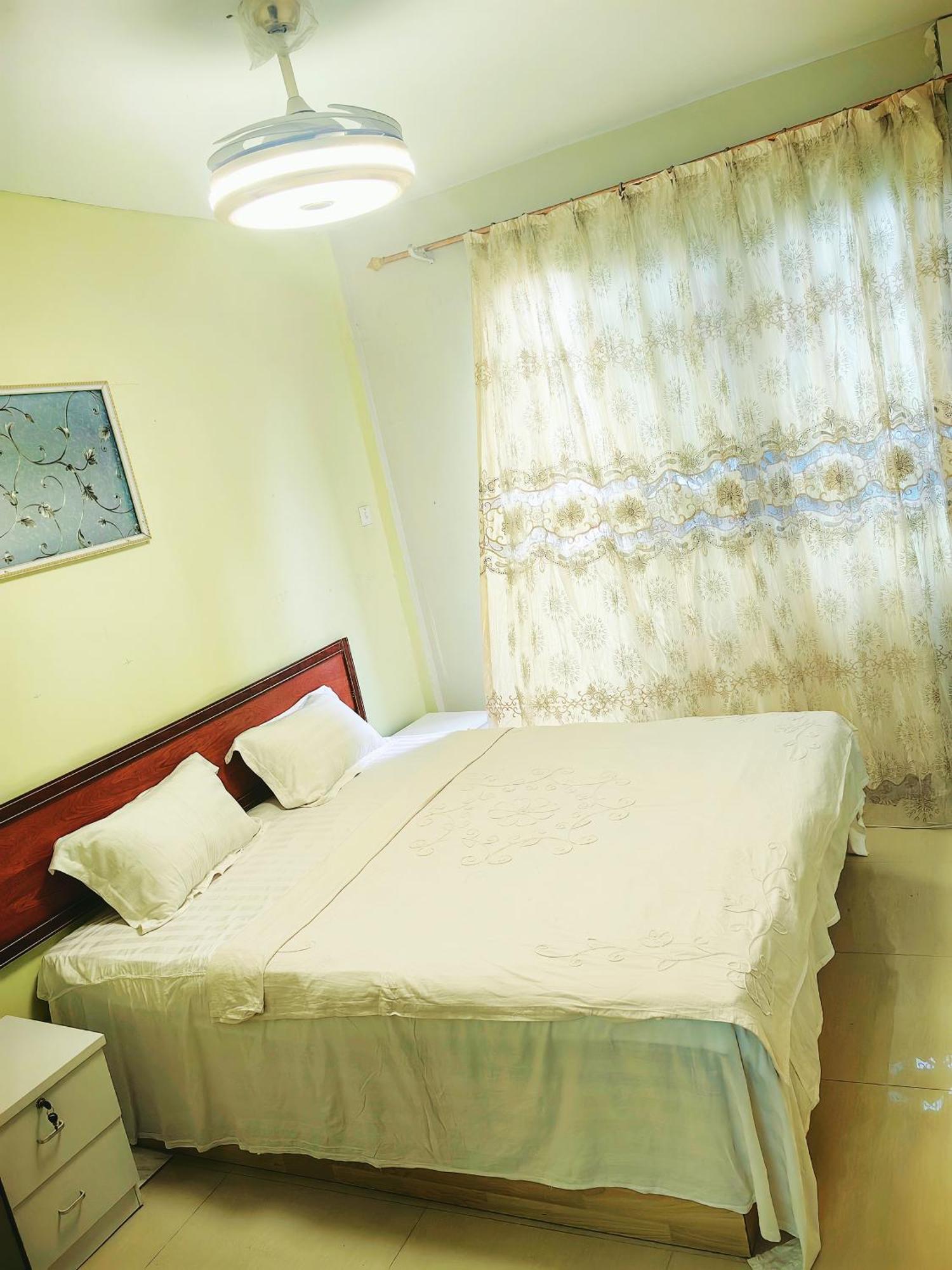 Hongyuanprimierhotel Акра Екстериор снимка