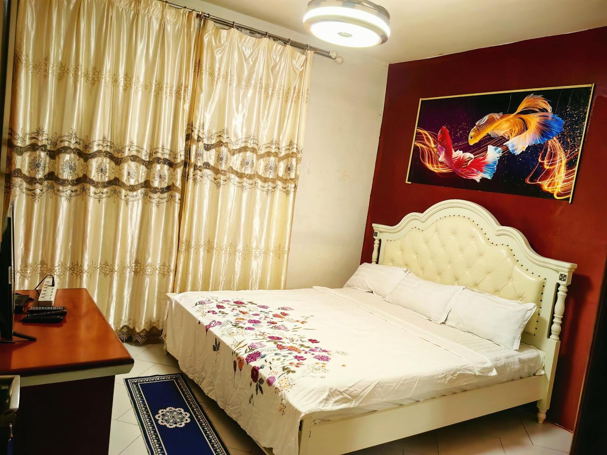 Hongyuanprimierhotel Акра Екстериор снимка